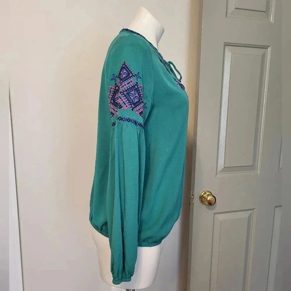 Southern Tide Sienna Tassel Embroidered Boho Beachy Chic Casual Flowy Blouse(S) - Picture 5 of 11